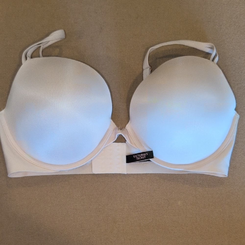 Victoria's Secret Light Nude Push-Up Bra with Underwire Support 38D